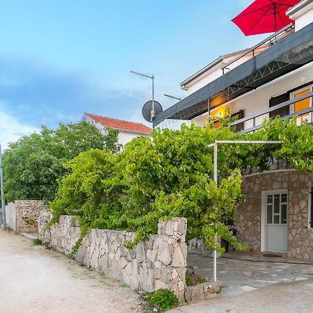 Silver Beach Apartments Vis Bagian luar foto